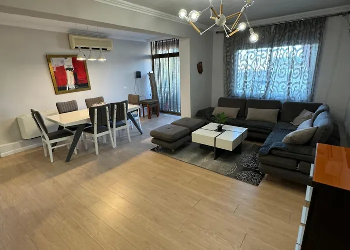 Lita House - 3 Bedroom Apartman *