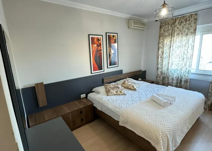 Lita House - 3 Bedroom *