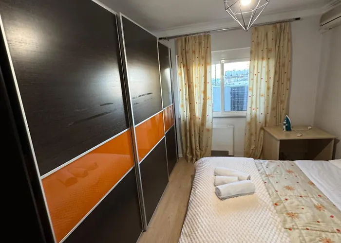 Lita House - 3 Bedroom * تيرانا