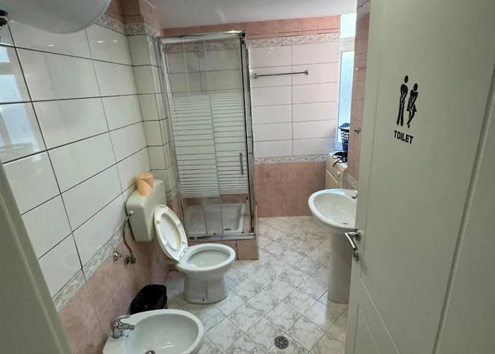 شقة Lita House - 3 Bedroom تيرانا